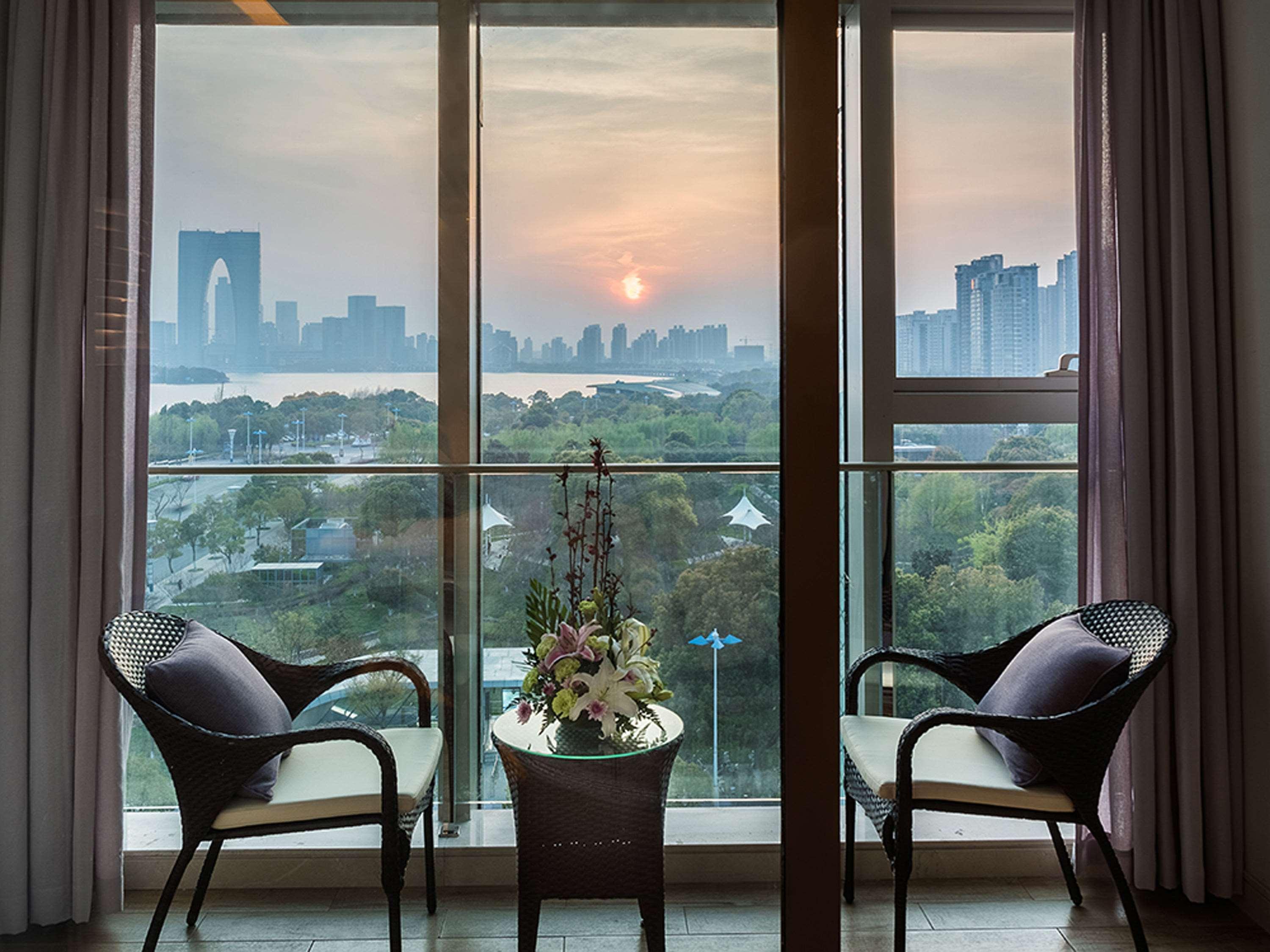 Novotel Jinji Lake Suzhou Sip Екстер'єр фото